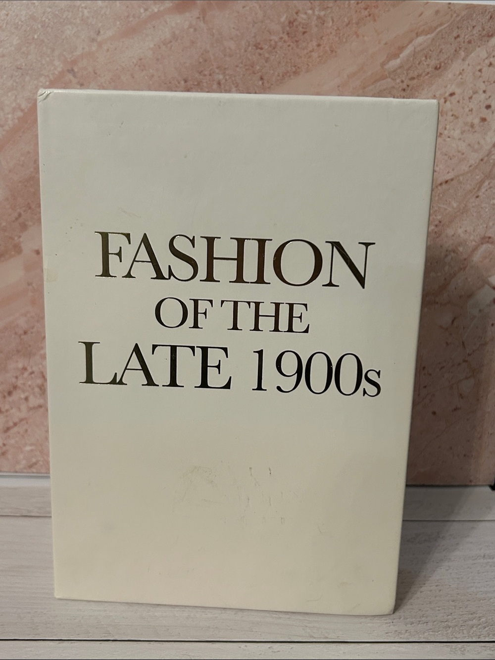 FASHION Of the Late 1900’s Diversion Safe Decoy Book - Cream/Gold